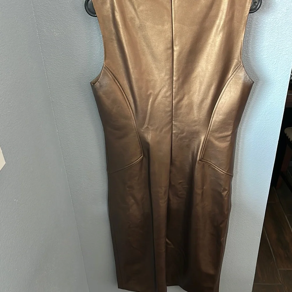 Elie Tahari Elegant Gold Sleeveless Dress - Picture 5 of 7